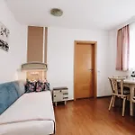 Aparthotel Garni Tannenhof 3*