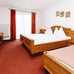 Aparthotel Garni Tannenhof Flachau