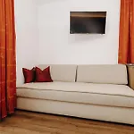 Aparthotel Garni Tannenhof