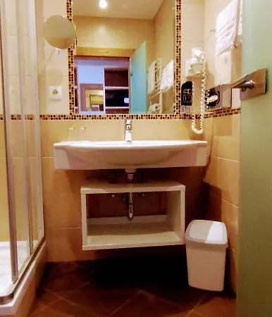 加尼塔伦霍夫公寓式酒店 3* 弗拉绍