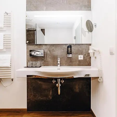 Garni Tannenhof מלון דירות פלאכאו