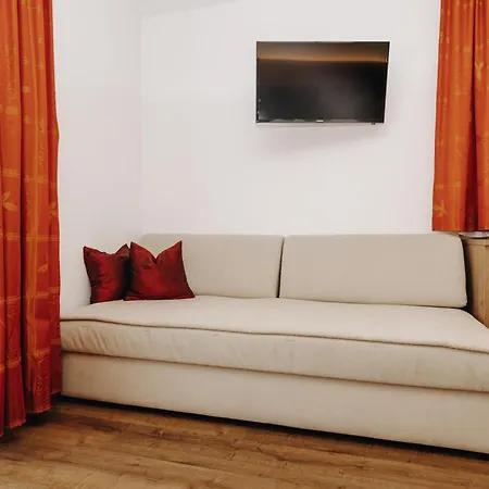 מלון דירות Garni Tannenhof