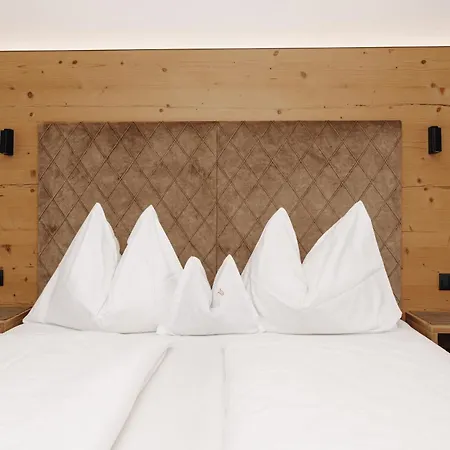 Garni Tannenhof מלון דירות