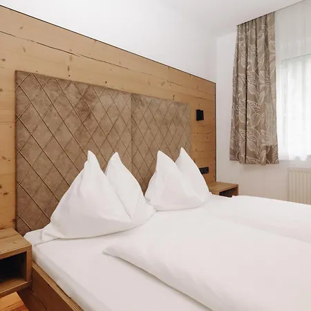 Garni Tannenhof פלאכאו