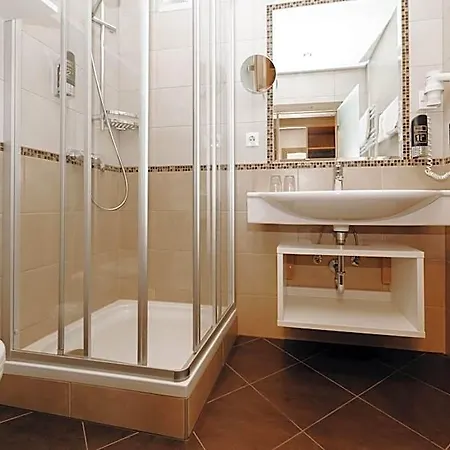 Apartahotel Garni Tannenhof 3*